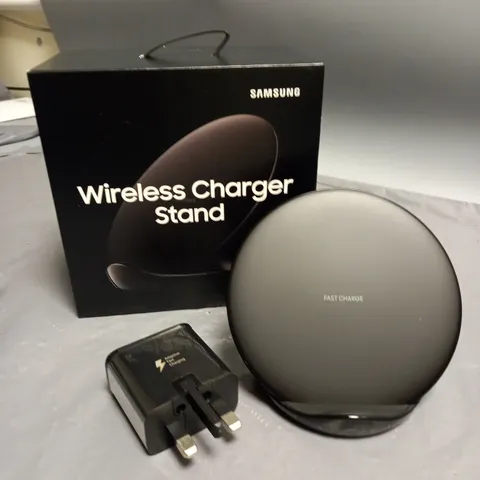 BOXED SAMSUNG WIRELESS CHARGING STAND 