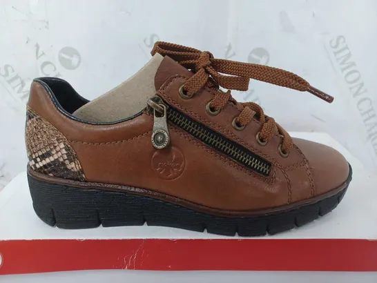 BOXED RIEKER ZIP SHOES IN BROWN - SIZE 36