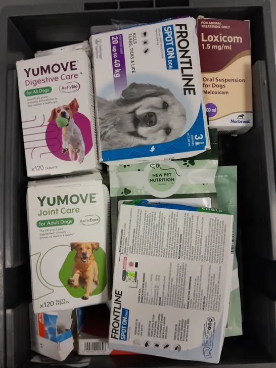 APPROXIMATELY 20 ASSORTED PET CARE MEDICATION & SUPPLIES TO INCLUDE FRONTLINE, ANTISEPTIC EYE DROPS, SALMON OIL ETC 