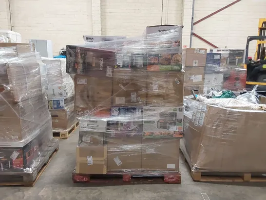 PALLET OF APPROXIMATELY 25 UNPROCESSED RAW RETURN HOUSEHOLD AND ELECTRICAL GOODS TO INCLUDE;