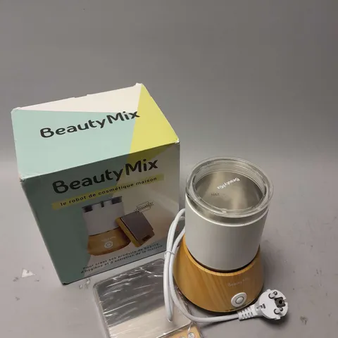 BEAUTY MIX COSMETICS MIXER AND SCALE IN WHITE WITH WOOD EFFECT