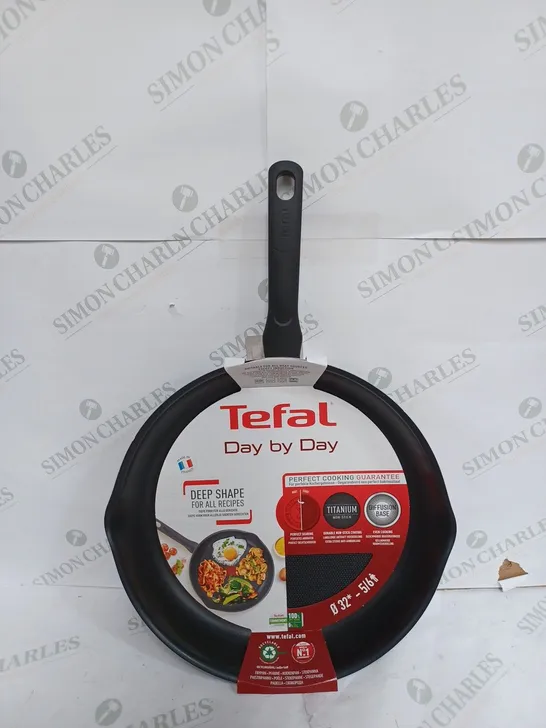 TEFAL DAY BY DAY PAN