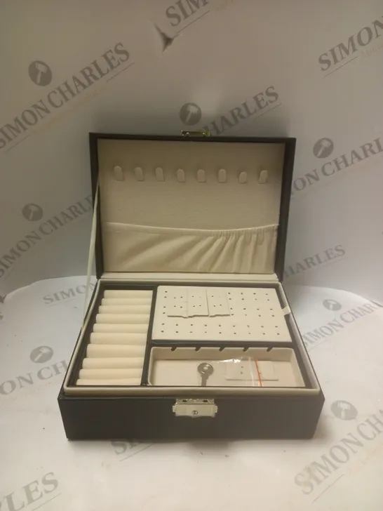 DESIGNER BLACK LEATHER JEWELLERY STORAGE CASE 