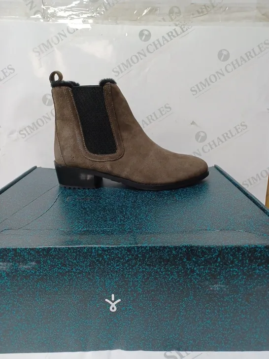 EMU AUSTRALIA ELIN ANKLE BOOT IN BROWN SIZE 7 