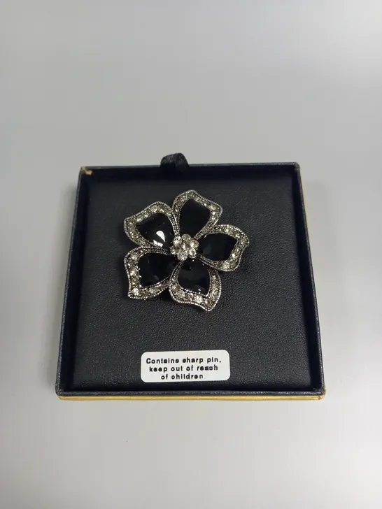 BOXED LAUREN LEE LONDON BLACK PETAL FLOWER BROACH 