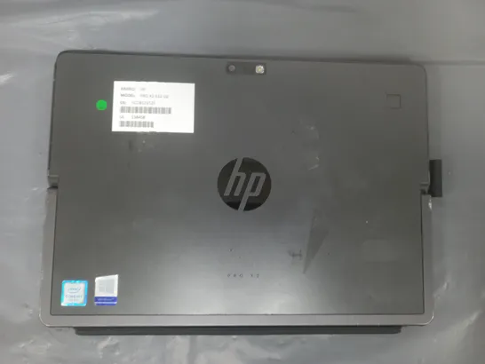 HP PRO X2 612 G2 12 INCH M3-7Y30 1.00GHZ