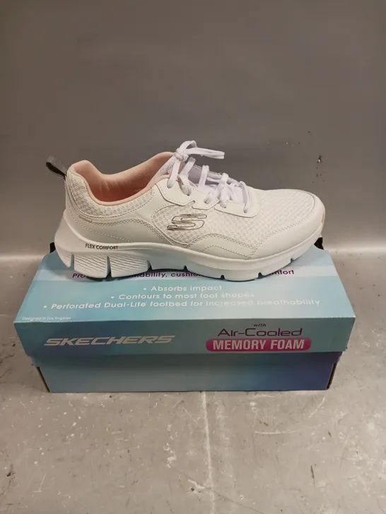 BOXED PAIR OF SKECHERS MEMORY FOAM WHITE TRAINERS - 7