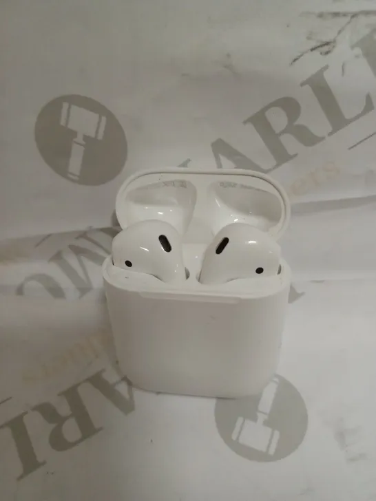 APPLE AIR PODS GEN 1 