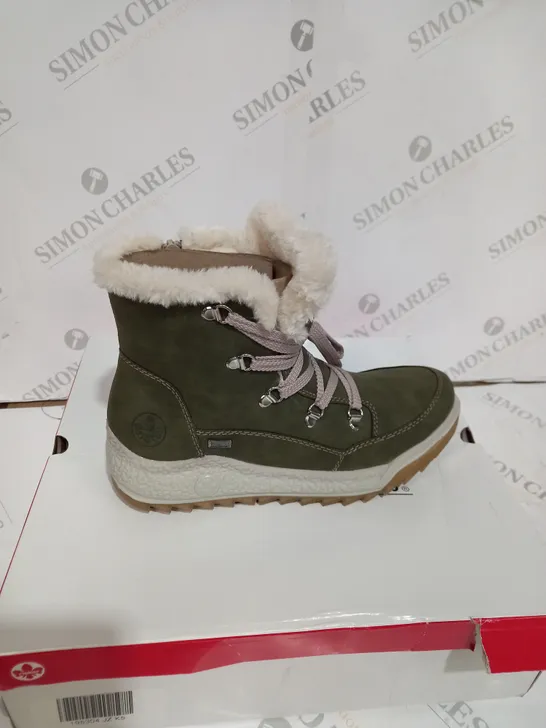 BOXED RIEKER ANTISWEAT KHAKI GREEN & WHITE HIKER BOOT