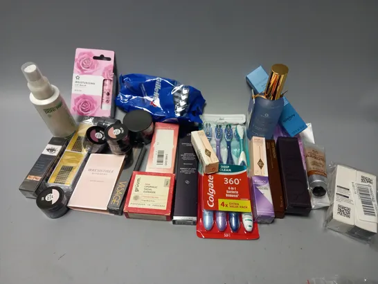 APPROXIMATELY 20 ASSORTED COSMETICS ITEMS TO INCLUDE TERRY PERFECT LIP LINER, AROMA HOME SLEEP WELL BONNE NUIT (100ml), VISAGE BROWPERFECT GEL (10ml), ETC