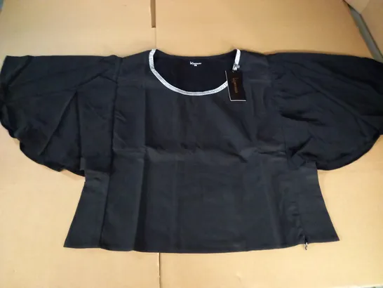 BRAND NEW KINTSUGI CROPPED BLACK TOP WITH BATWING SLEEVES AND HIDDEN SIDE ZIP - 18