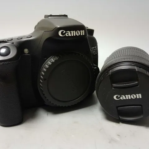 CANON EOS 70D CAMERA WITH CANON ZOOM LENS EF-S 18-55mm 1:3.5-5.6 IS STM