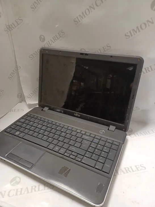 FUJITSU A SERIES LIFEBOOK LAPTOP 