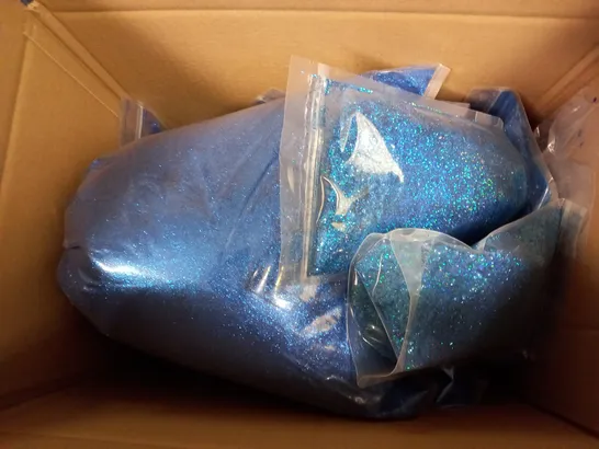 APPROXIMATELY 10 ASSORTED BAGS OF DECOR GLITTER IN BLUE - COLLECTION ONLY