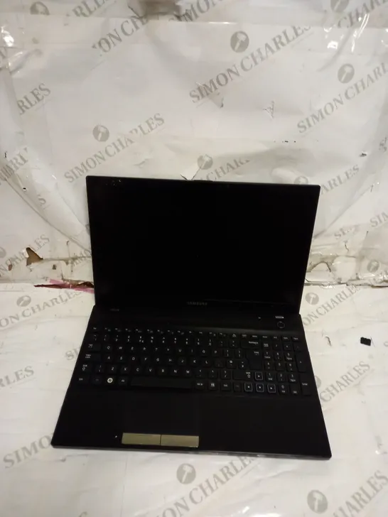 SAMSUNG NOTEBOOK LAPTOP 