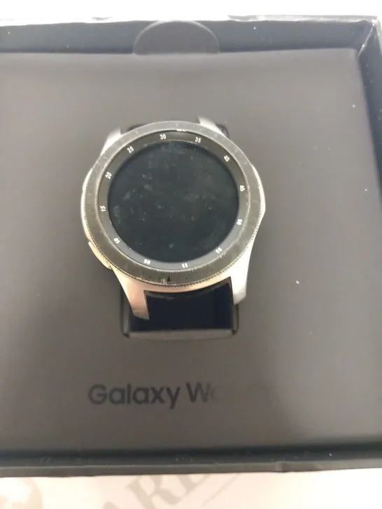 BOXED SAMSUNG GALAXY SM-R800 WATCH- NO STRAP