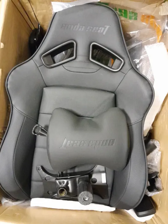 BOXED ANDA SEAT GAMING CHAIR 