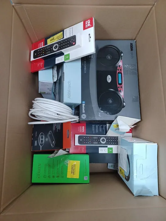 BOXED LOT OF APPROXIMATELY 20 ELECTRICAL ITEMS TO INCLUDE HEADPHONES, DVD PLAYER AND REMOTE CONTROLS