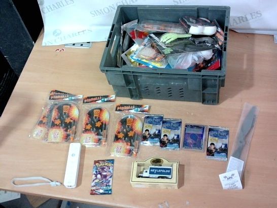 BOX OF A LARGE QUANTITY OF ASSORTED TOY AND GAME ITEMS TO INCLUDE PACK OF POKEMON CARDS, DESIGNER MODEL LORRY, HARRY POTTER TRADING CARDS, NINTENDO WII CONTROLLER ETC