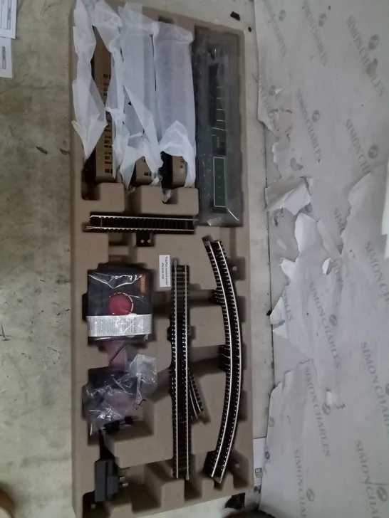 BOXED HORNBY FLYING SCOTSMAN TRAIN SET