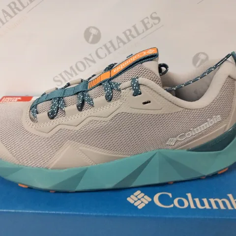 BOXED COLUMBIA WOMEN'S FACET 15 SIZE 8