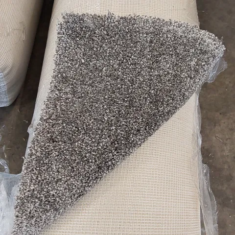 QUALITY ROLL OF STS HERITAGE LUXURY 2524/0940 CARPET IN GOTHIC GREY - APPROXIMATELY 4M L X 4M W