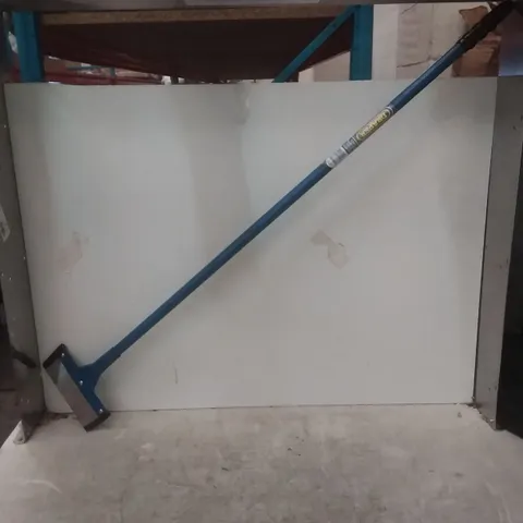 DRAPER LONG HANDLED FLOOR SCRAPER 