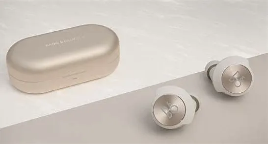 BANG AND OLUFSON EQ WIRELESS EARPHONES IN ROSE GOLD 