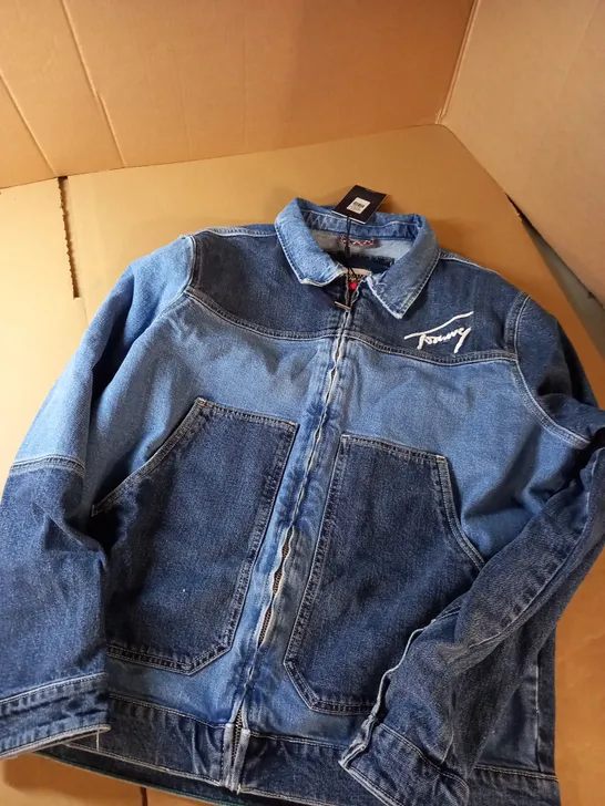 TOMMY JEANS ZIP DENIM LIGHT JACKET - M