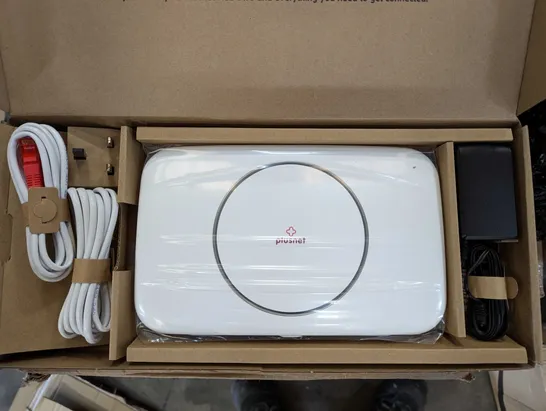 BOXED PLUSNET HUB 2 ROUTER