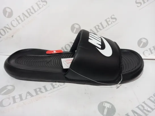 PAIR OF NIKE VICTORI ONE SLIDERS IN BLACK UK SIZE 8