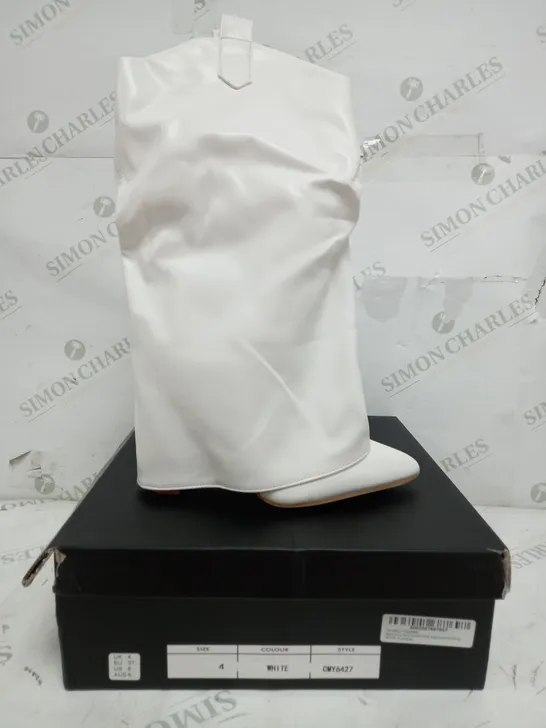 BOXED PAIR OF PRETTY LITTLE THINGS WIDE FIT POINT TOE OVER HIGH HEELED CALF BOOTS IN WHITE - UK 4