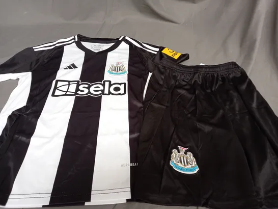 ADIDAS NEWCASTLE FOOTBALL SHIRT WITH SHORT - SIZE 24 KIDS