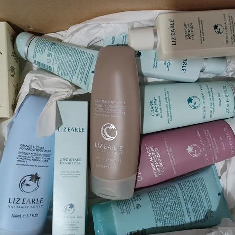 BOXED LIZ EARLE SKIN AND BODY CARE PACK