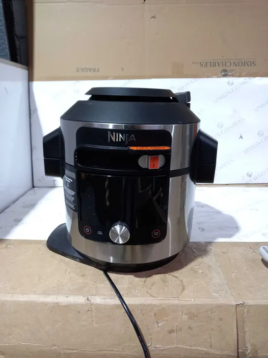 NINJA FOODI SMARTLID 7.5L 15 IN 1 MULTI COOKER & AIR FRYER