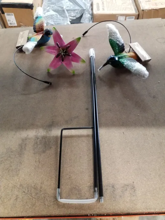 2 BOXED HOME2GARDEN HUMMINGBIRD WINDSPINNERS (2 BOXES)