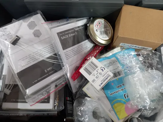 BOX OF APPROXIMATELY 8ASSORTED ITEMS TO INCLUDE - CROWBAR - ESCHENBACH - CONTOUR TURNER ECT