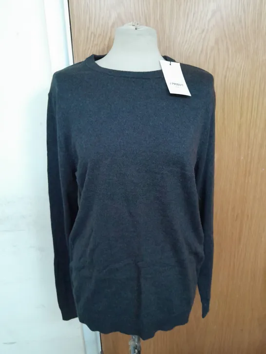 PRODUKT BASIC KNIT CREW NECK IN DARK GREY MELANGE SIZE L