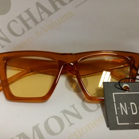 INDY BROOKLYN SUNGLASSES - ORANGE