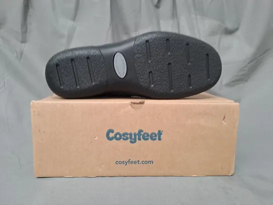 BOXED PAIR OF COSYFEET SHOES IN NAVY UK SIZE 7