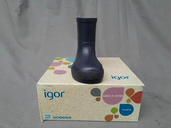 BOXED PAIR OF IGOR KID'S WELLINGTON BOOTS IN NAVY EU SIZE 21