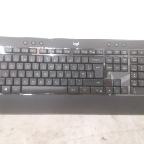 BOXED LOGITECH MK540 WIRELESS KEYBOARD 