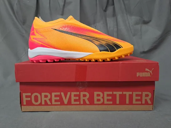 BOXED PAIR OF PUMA ULTRA MATCH SHOES IN SUN STREAM/BLACK UK SIZE 4.5