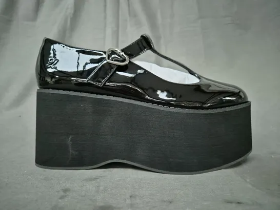 BOXED PAIR OF KOI MORENO BLACK PLATFORM MARY JANES SIZE 7