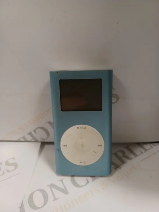 APPLE IPOD MINI 2ND GEN IN BLUE