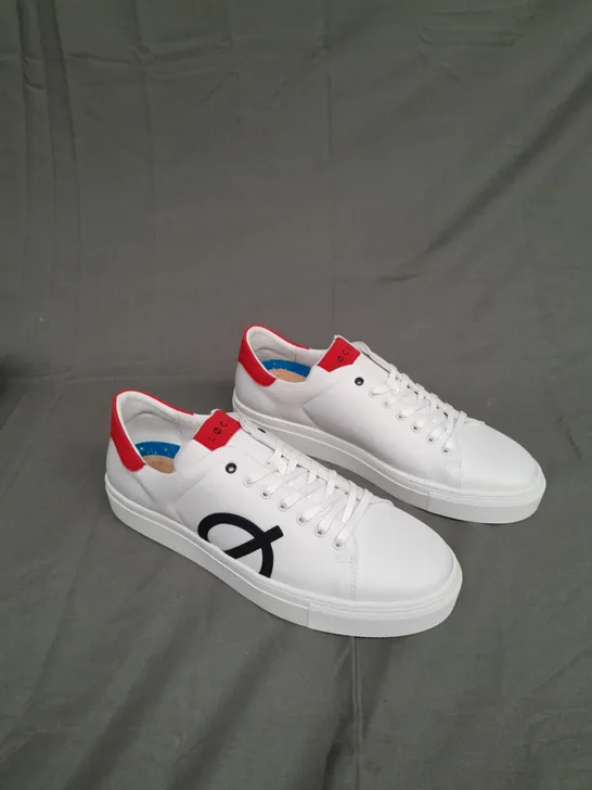BOXED PAIR OF LOCI ORIGINS IN WHITE/RED/NAVY SIZE EU 45