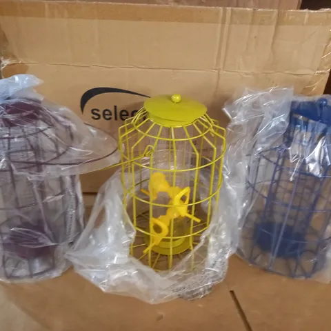 BOXED SET OF 3 SQUIRREL PROOF FEEDERS