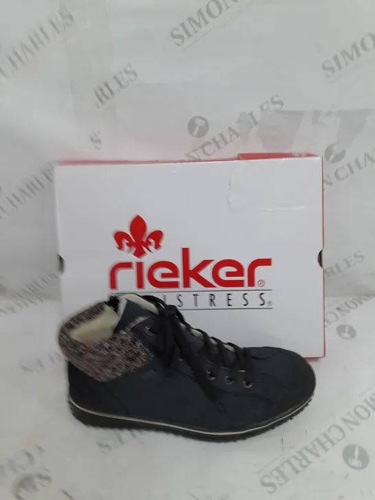 BOXED RIEKER WATER RESISTANT BOOT BLACK SIZE 6