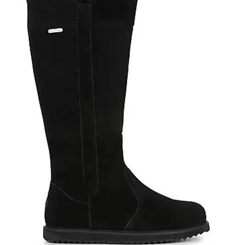 EMU ALL WEATHER WATERPROOF COLL SUEDE SHEEPSKIN MOONTA HIGH BOOT BLACK SIZE 6