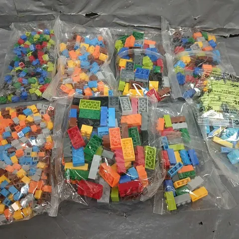 BOX OF APPROXIMATELY 9 BAG OF UNBRANDED BUILDING BRICKS 